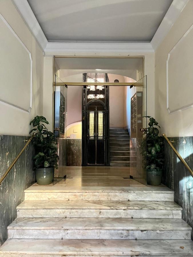 Domus Aeterna - Re Di Roma Hotel Buitenkant foto